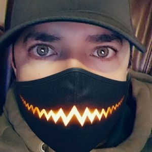 Meet your Posher, Davis